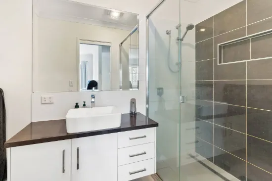 1/150 Denham Terrace, Allenstown, Qld 4700-Image