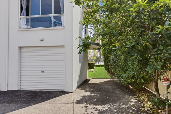 1/155-157 Bradman Avenue, Maroochydore, Qld 4558-Image