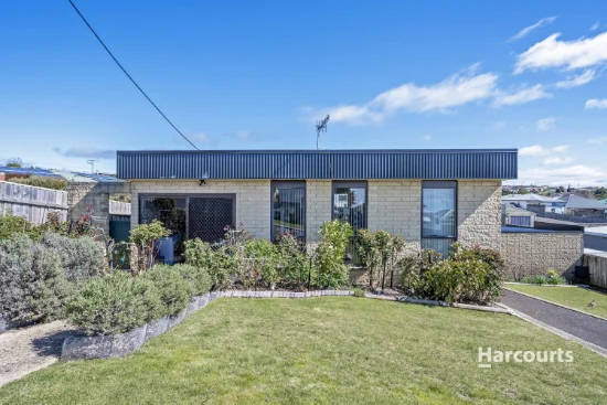 1/16 Johnson Street, Upper Burnie, Tas 7320