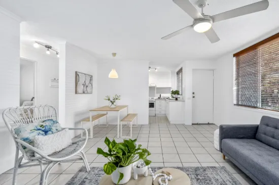 1/16 Mawarra Street, Palm Beach, Qld 4221-Image
