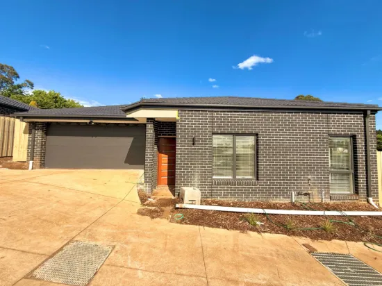 1/16 Orchard Court, Drouin VIC 3818-Image