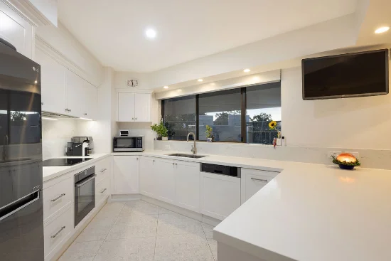 1/17 Bayview Street, Runaway Bay, Qld 4216-Image