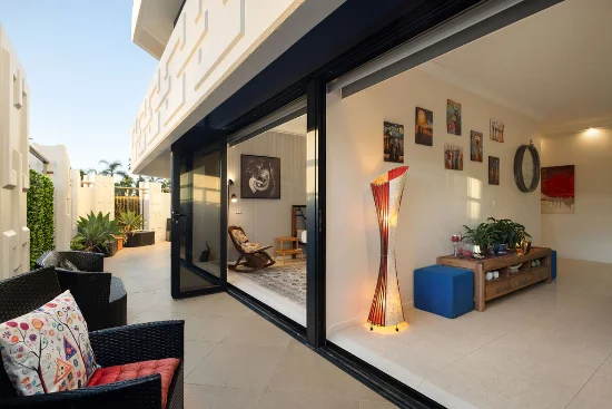 1/17 Bayview Street, Runaway Bay, Qld 4216-Image
