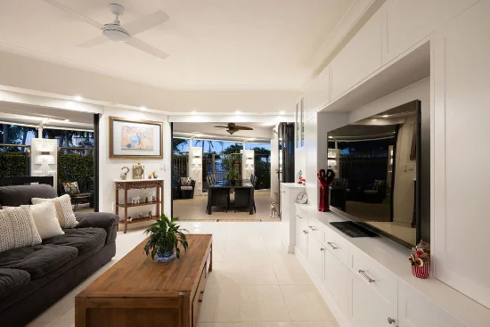 1/17 Bayview Street, Runaway Bay, Qld 4216-Image