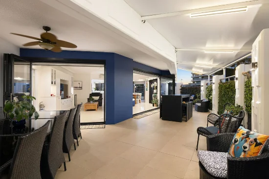 1/17 Bayview Street, Runaway Bay, Qld 4216-Image