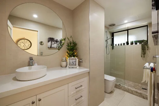 1/17 Bayview Street, Runaway Bay, Qld 4216-Image