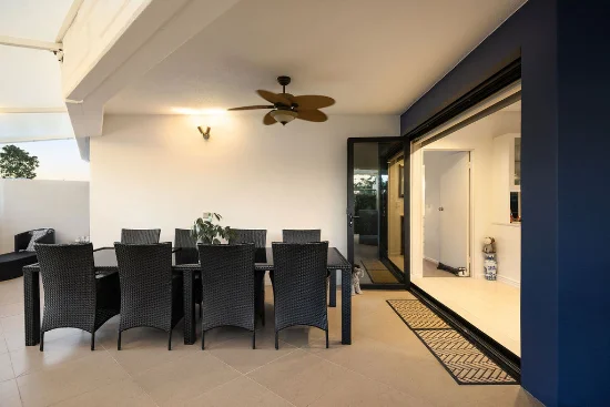 1/17 Bayview Street, Runaway Bay, Qld 4216-Image