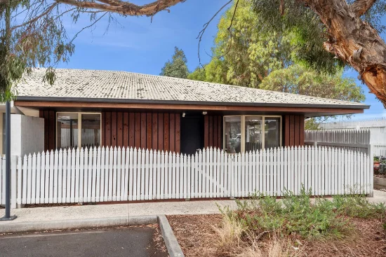 1/180 Cox Road, Lovely Banks, Vic 3213