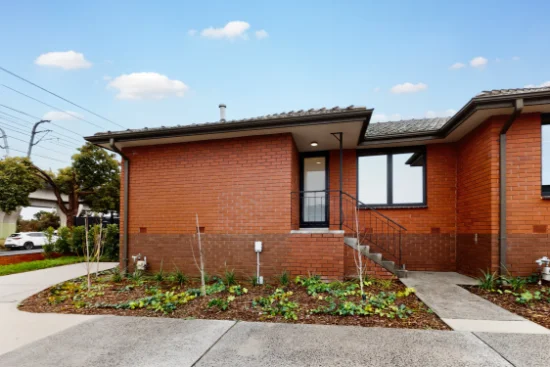 1/183 Carinish Road, Clayton, Vic 3168