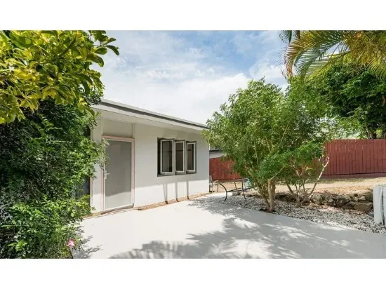 1/19 Pine Avenue, West Gladstone, Qld 4680