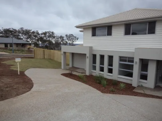 1/19 Sanctuary Drive, Cranley, Qld 4350