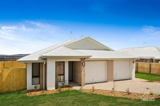 1 & 2/26 Kensei Street, Wyreema, Qld 4352