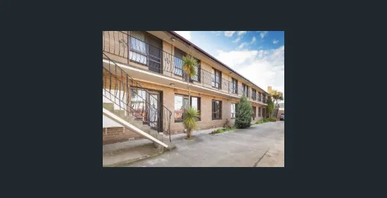 1/2-4 Sturt Street, Essendon, Vic 3040