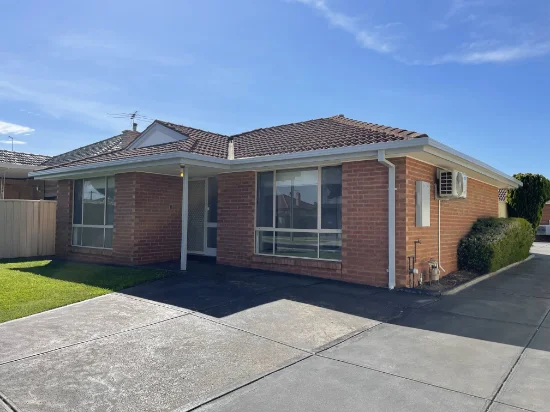 1/2 Edwards Street, Thomastown, Vic 3074