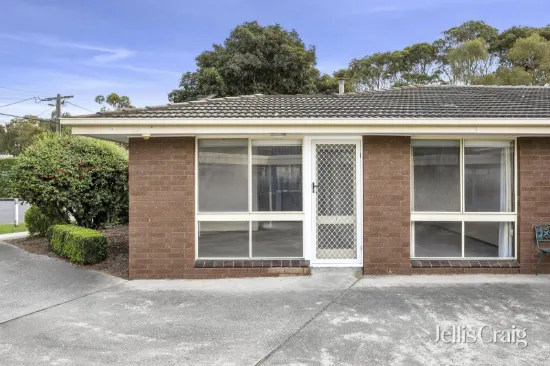 1/2 Everett Close, Herne Hill, Vic 3218