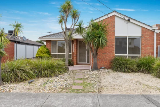 1/21 Tomkin Court, Altona Meadows, Vic 3028