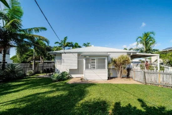 1/213 Corcoran St, Currajong, Qld 4812