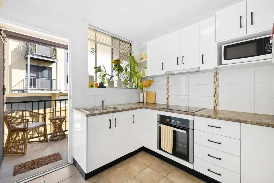 1/214 Pickering Street, Enoggera, Qld 4051