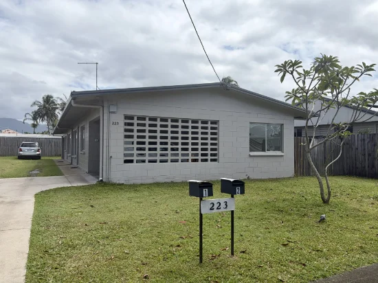 1/223 Aumuller Street, Westcourt, Qld 4870