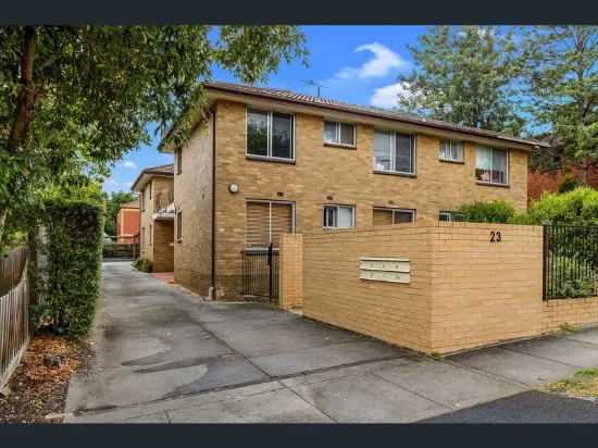 1/23 Ashted Road, Box Hill, Vic 3128