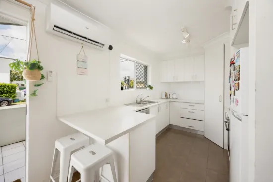 1/246 Jefferson Lane, Palm Beach, Qld 4221-Image