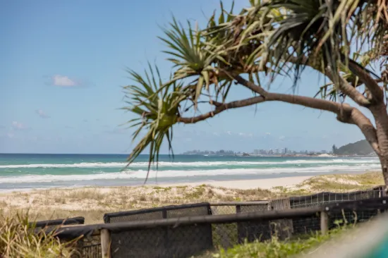 1/246 Jefferson Lane, Palm Beach, Qld 4221-Image