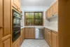 1/25 Blue Hills Avenue, Mount Waverley VIC 3149-Image