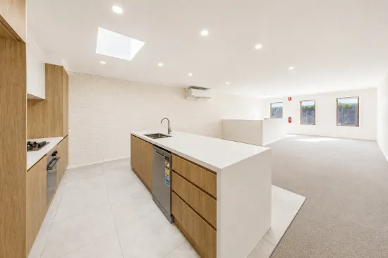 1/288A Ballarat Rd, Braybrook, Vic 3019