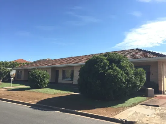 1/3 Moore Crescent, Campbelltown, SA 5074