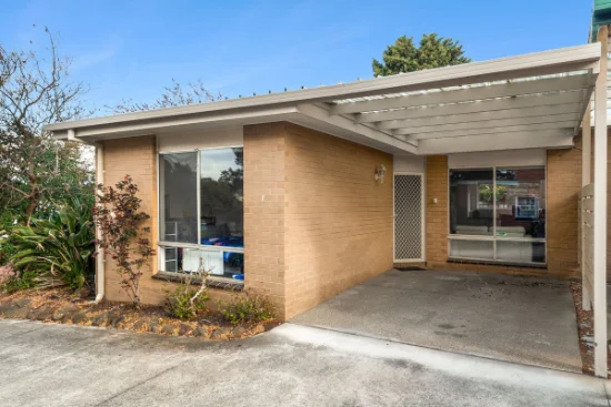 1/3 North Valley Road, Highton, Vic 3216
