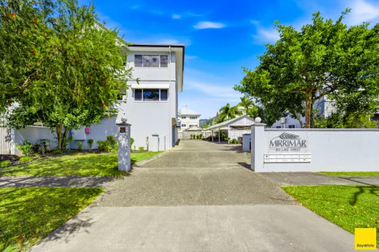 1/303-305 Lake Street, Cairns North QLD 4870-Image