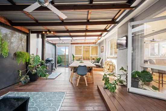 1/305 Nepean Highway, Frankston, Vic 3199 - For Sale