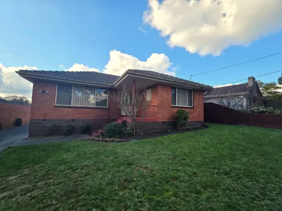 1/33 Kirstina Rd, Glen Waverley, Vic 3150