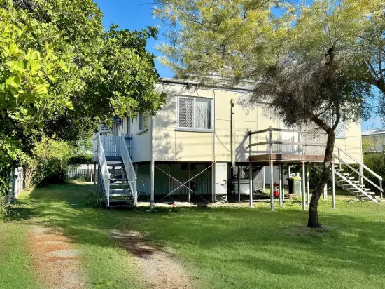 1/34 Thackeray Street, Park Avenue, Qld 4701