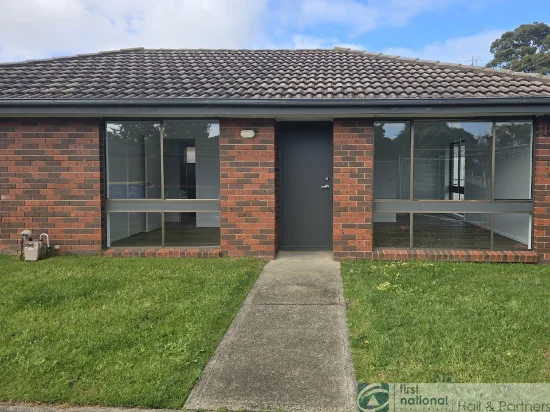 1/4 Fairfield Street, Cranbourne, Vic 3977 - For Rent