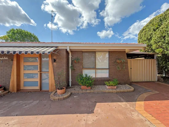1/4 Fokker Street, Wilsonton, Qld 4350