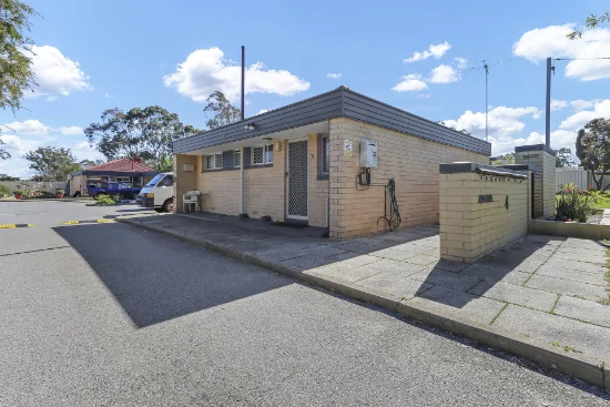 1/4 Uldina Place, Pinjarra, WA 6208