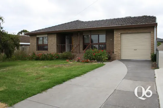 1/41 Carrington Street, Sydenham, Vic 3037