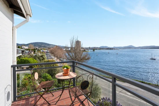 1/455 Sandy Bay Road, Sandy Bay, Tas 7005