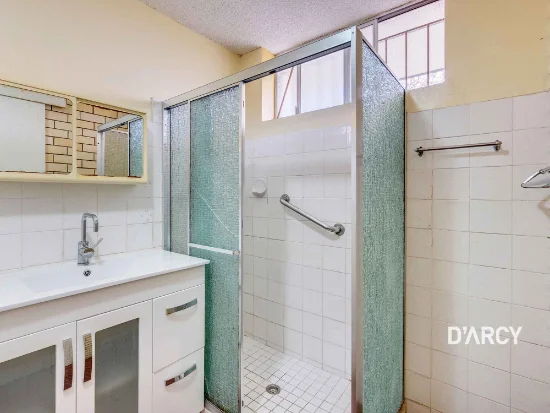 1/47 Swann Road, Taringa, Qld 4068-Image