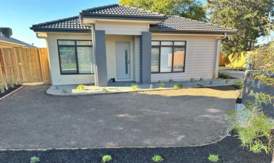 1/48 James Street, Lang Lang, Vic 3984 - For Rent