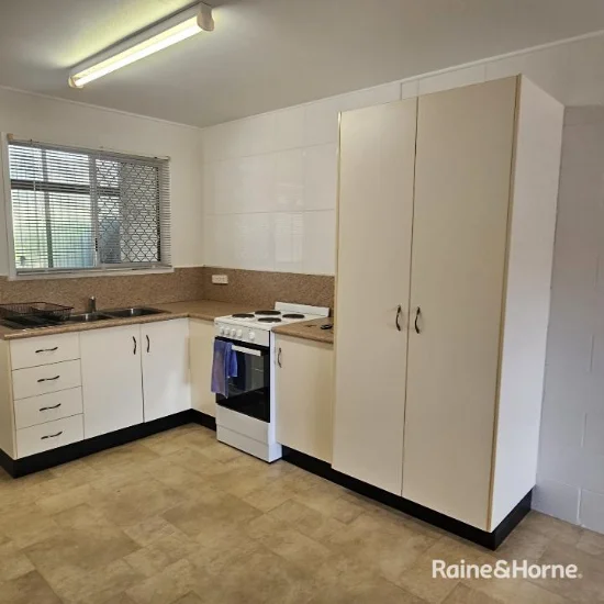 1/5 Cumberland Avenue, Slade Point, Qld 4740