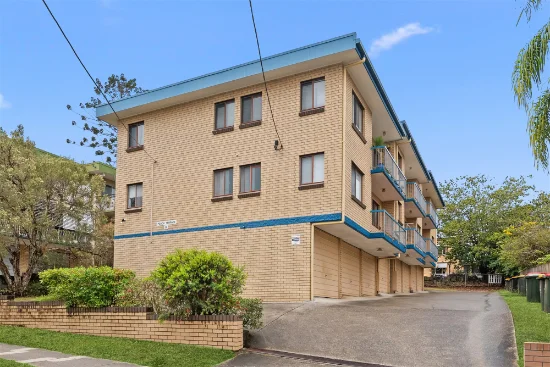1/58 Peach Street, Greenslopes, Qld 4120