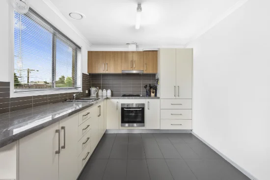 1/6-8 Matilda Court, Belmont, Vic 3216