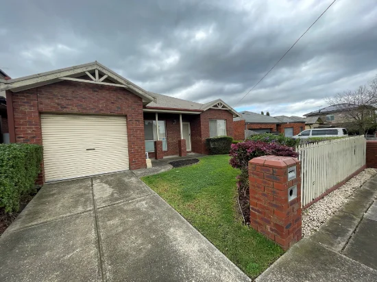 1/6 Dublin Ave, Strathmore, Vic 3041