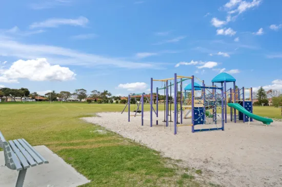 1/6 Mornington Boulevard, Waikiki, WA 6169-Image