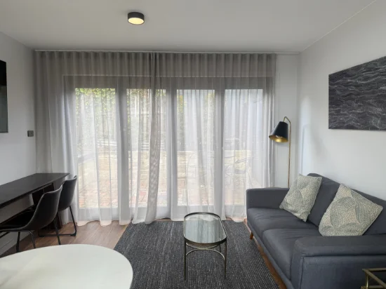 1/64 Molle St, Hobart, Tas 7000 - For Rent