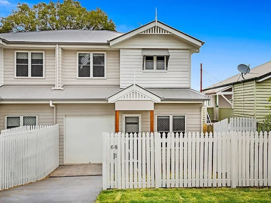 1/68 Alford St, Mount Lofty, Qld 4350