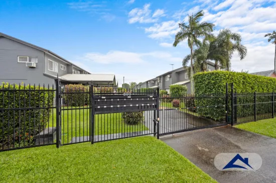 1/690-692 Bruce Highway, Woree, Qld 4868-Image