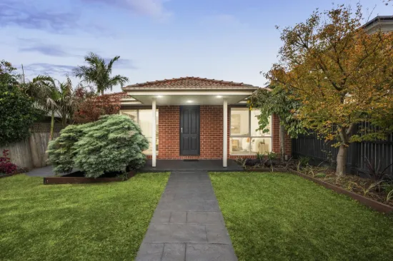 1/7 Clanbrae Avenue, Burwood, Vic 3125